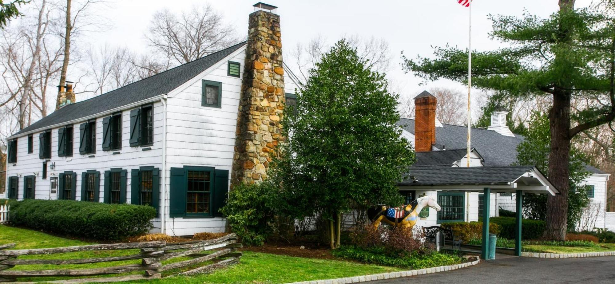 The Olde Mill Inn Basking Ridge ภายนอก รูปภาพ